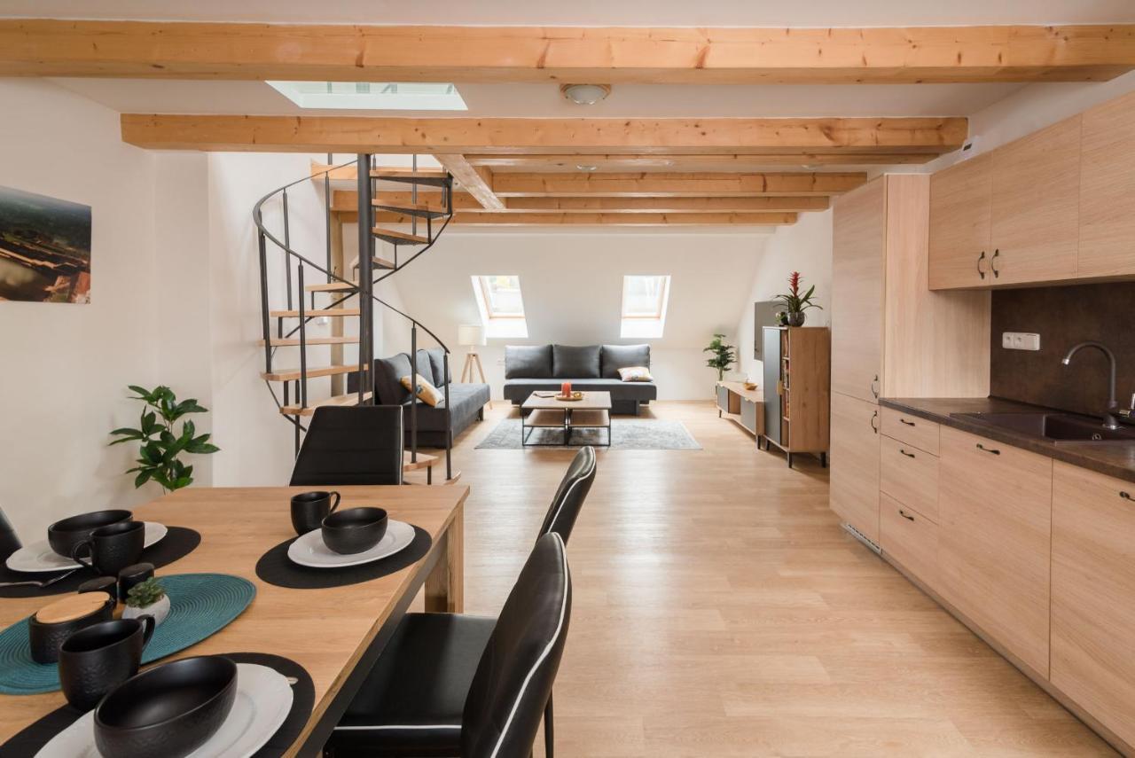 Ayni Apartman Semily Kültér fotó